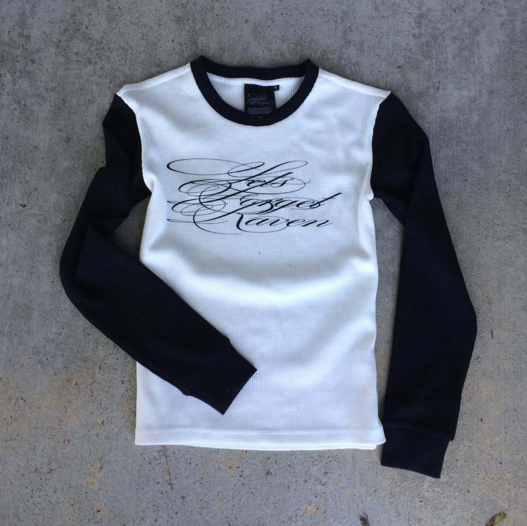 Nueva Camiseta de Manga Larga  - Street Fashion News reseña y precio
