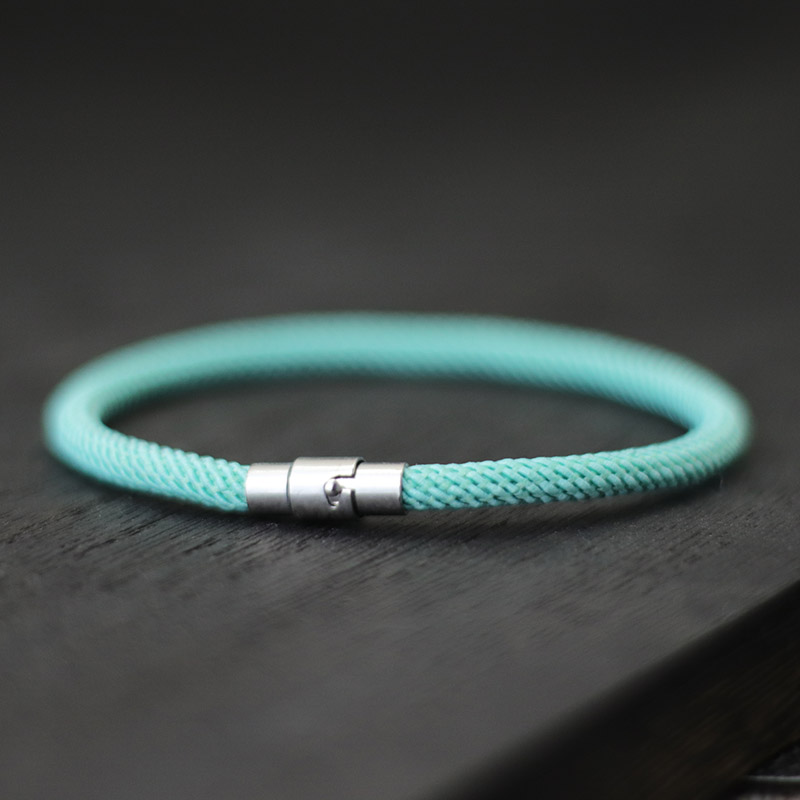 Pulsera de cuerda tejida hecha - Street Fashion Of Milan reseña y precio